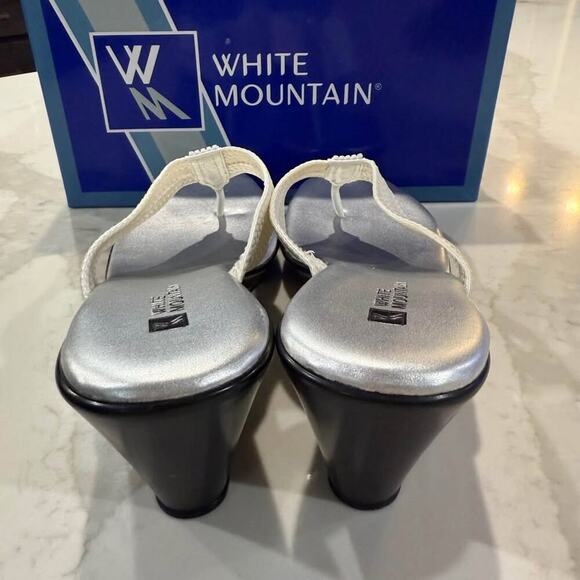 White Mountain Wedge Thong Platform Sandals Women's 8M White Rhinestone Accent - Picture 2 of 9